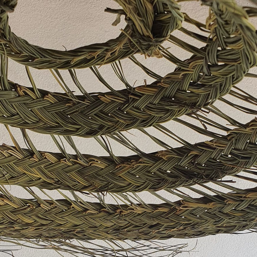 Doum pendant light in natural esparto