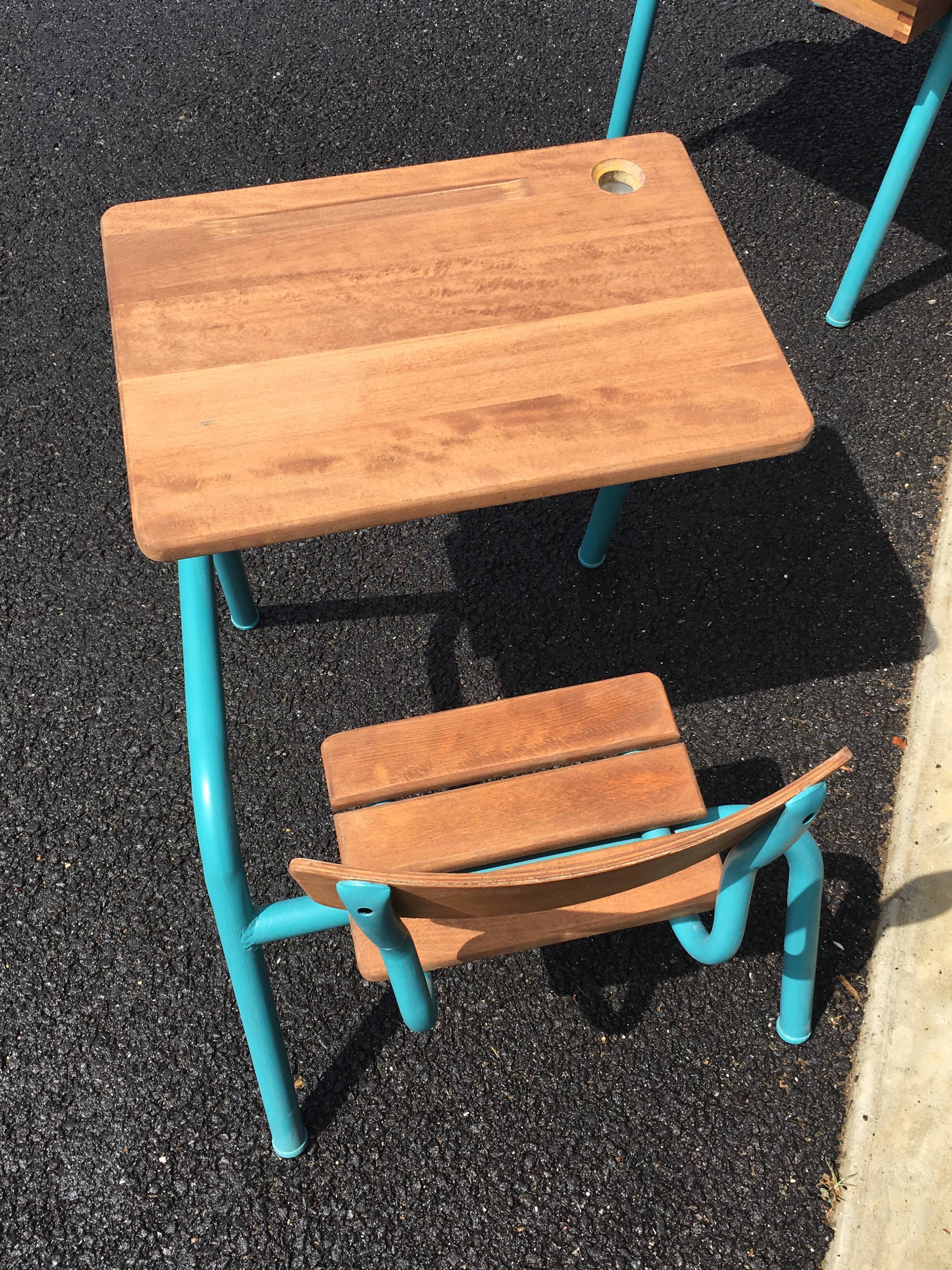 Lot of two school desk