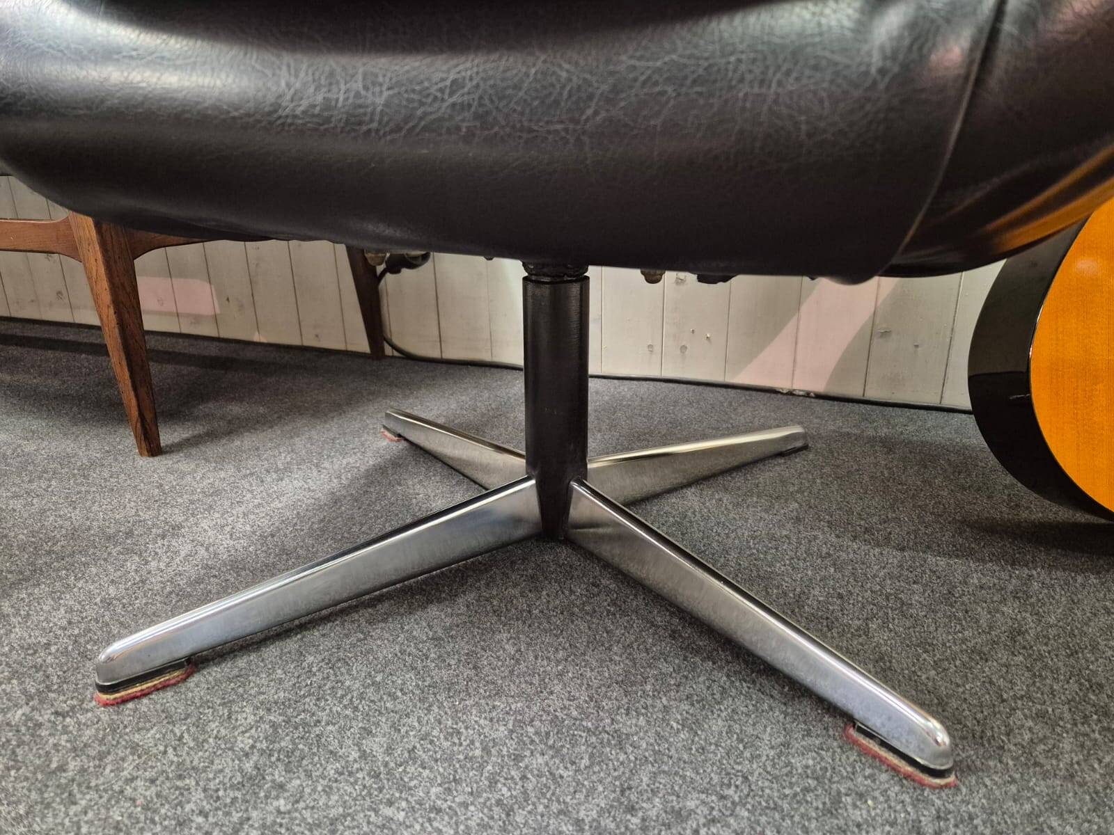Vintage balloon shell armchair