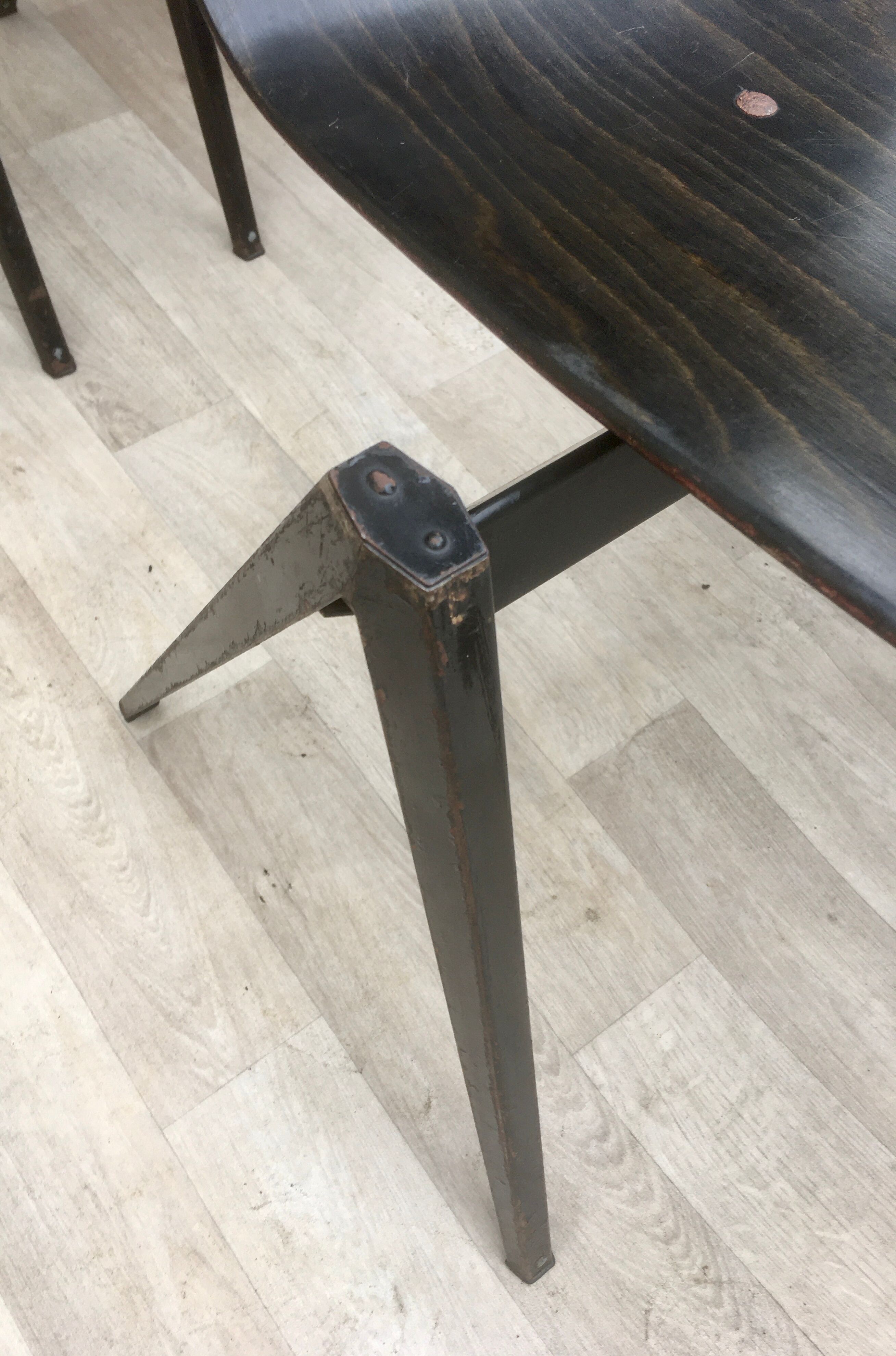 Set of 6 Dutch design and vintage chairs S22