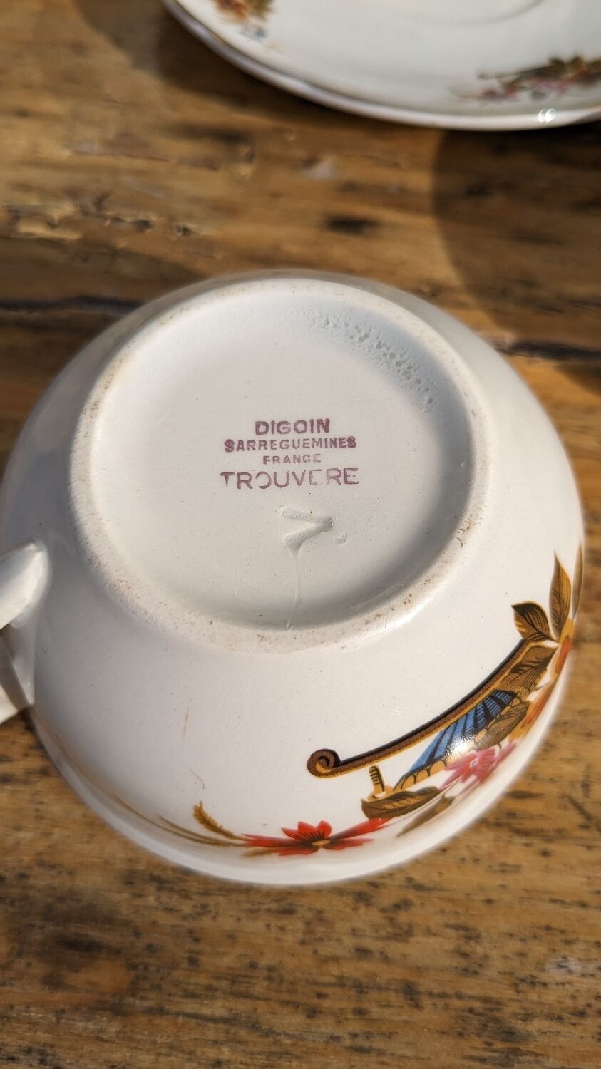 Lot de six tasses Digoin modèle Trouvère