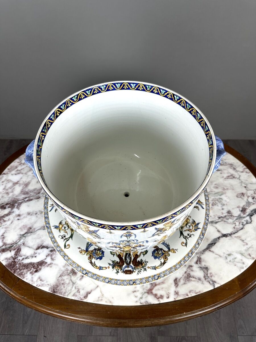 Cache-pot et son présentoir Gien, Collection Renaissance, XXe Siècle