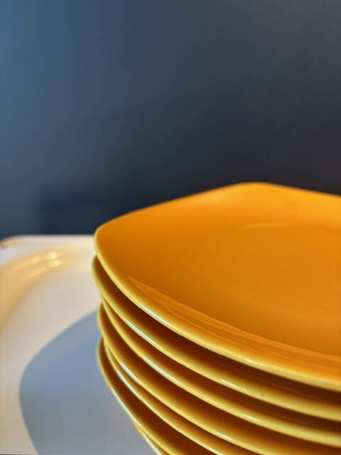 Vintage gold plates