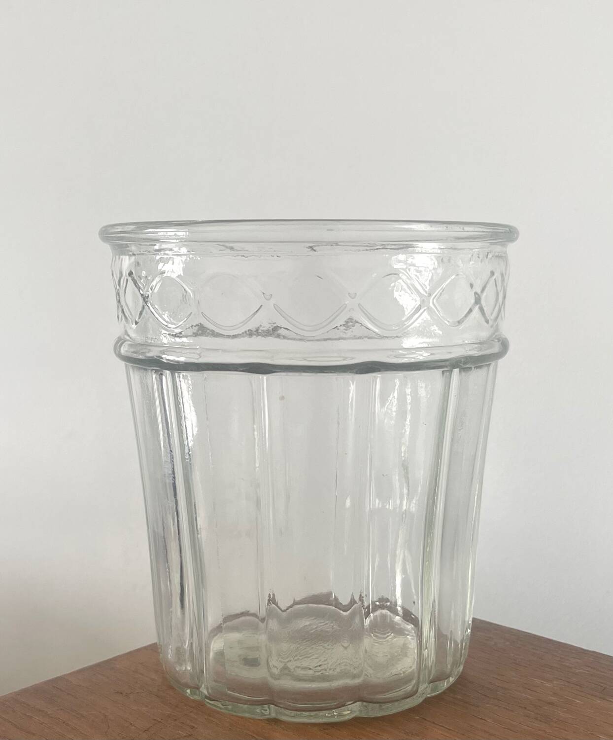 Glass vase
