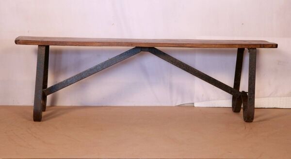 Ancien banc en teck birman et piètement en fer forgé