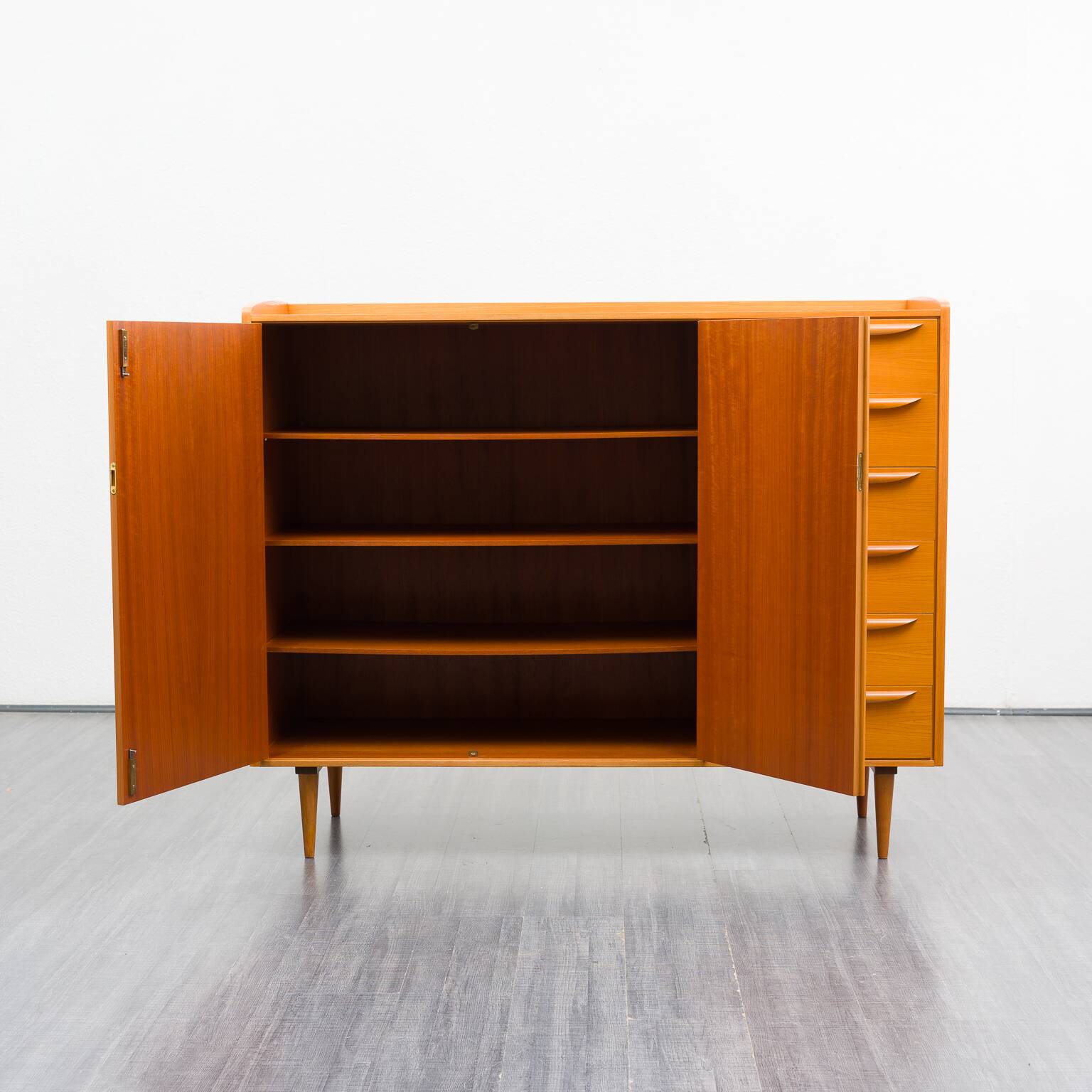 Enfilade haute, armoire à linge, années 60, frêne
