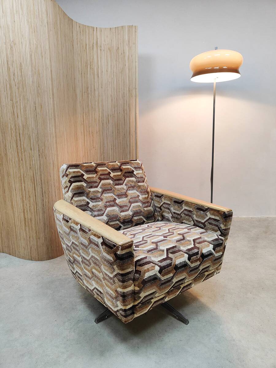 Midcentury swivel lounge chair vintage 'Geometric dessin'