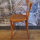 Vintage bistro chair in curved wood