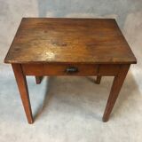 Rustic table in fir
