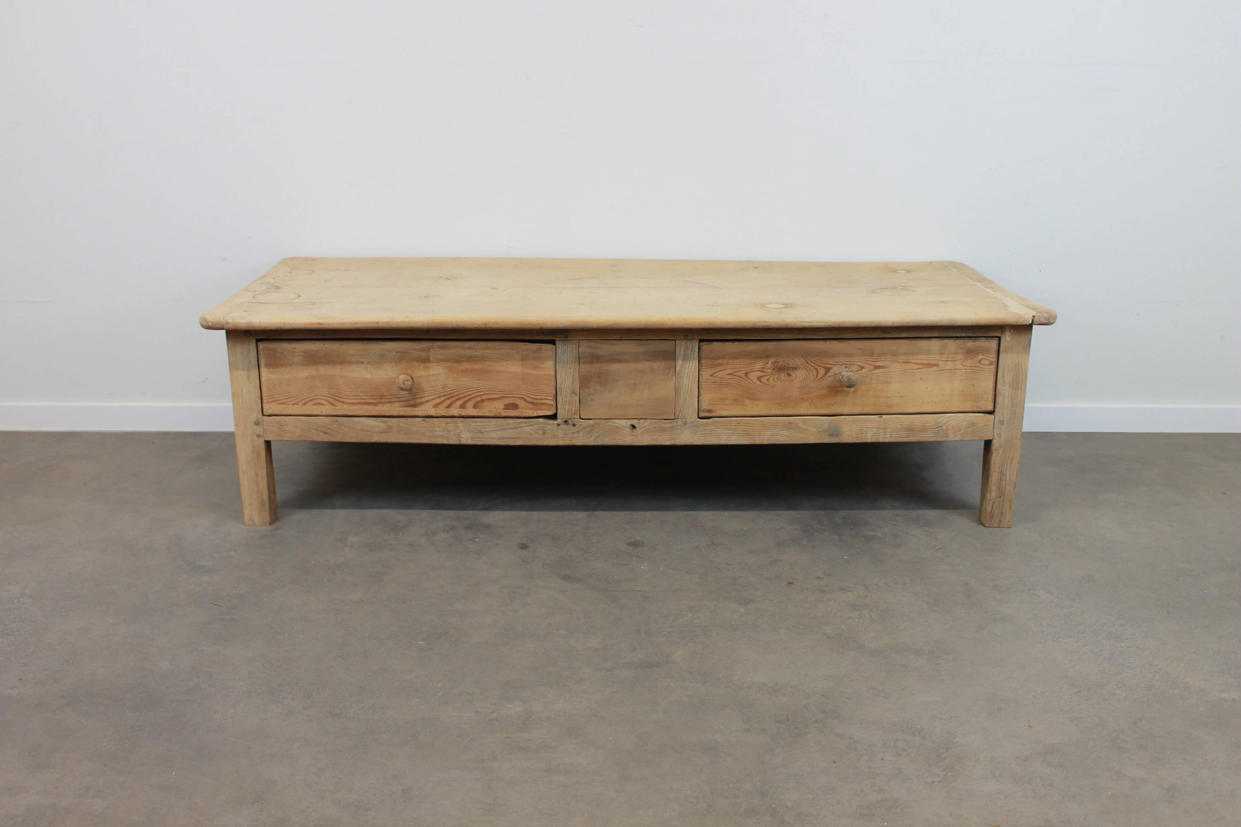 Table basse de ferme