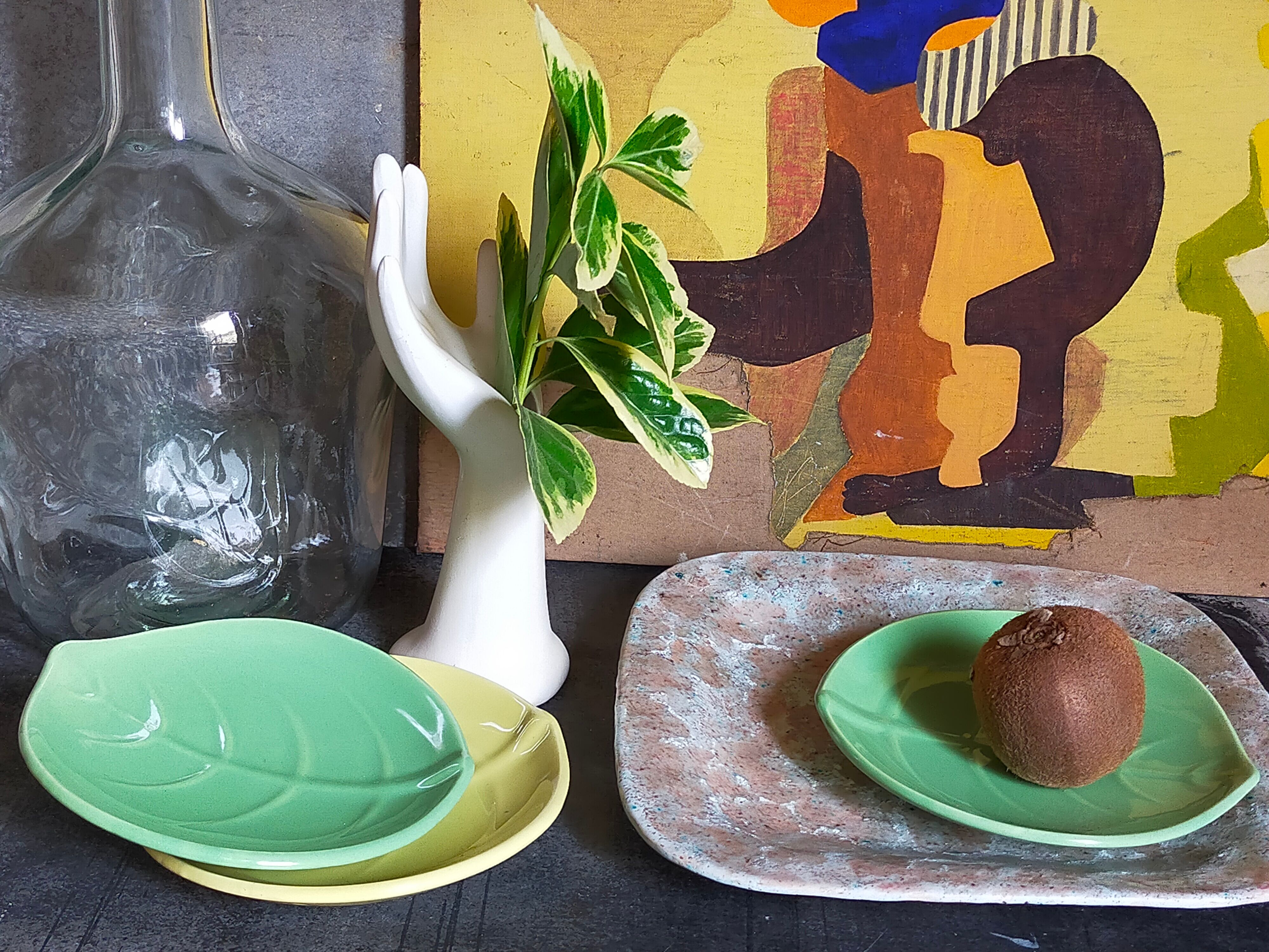 Three ceramic leaf cups 50s