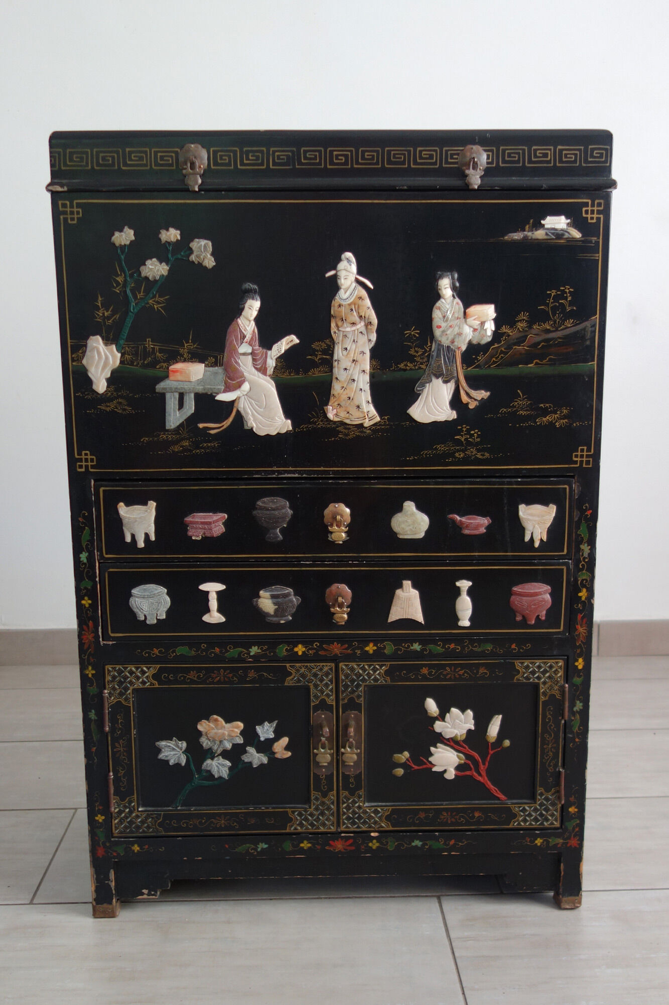 Chinese furniture with hardstone inlay, China mid-20th century.