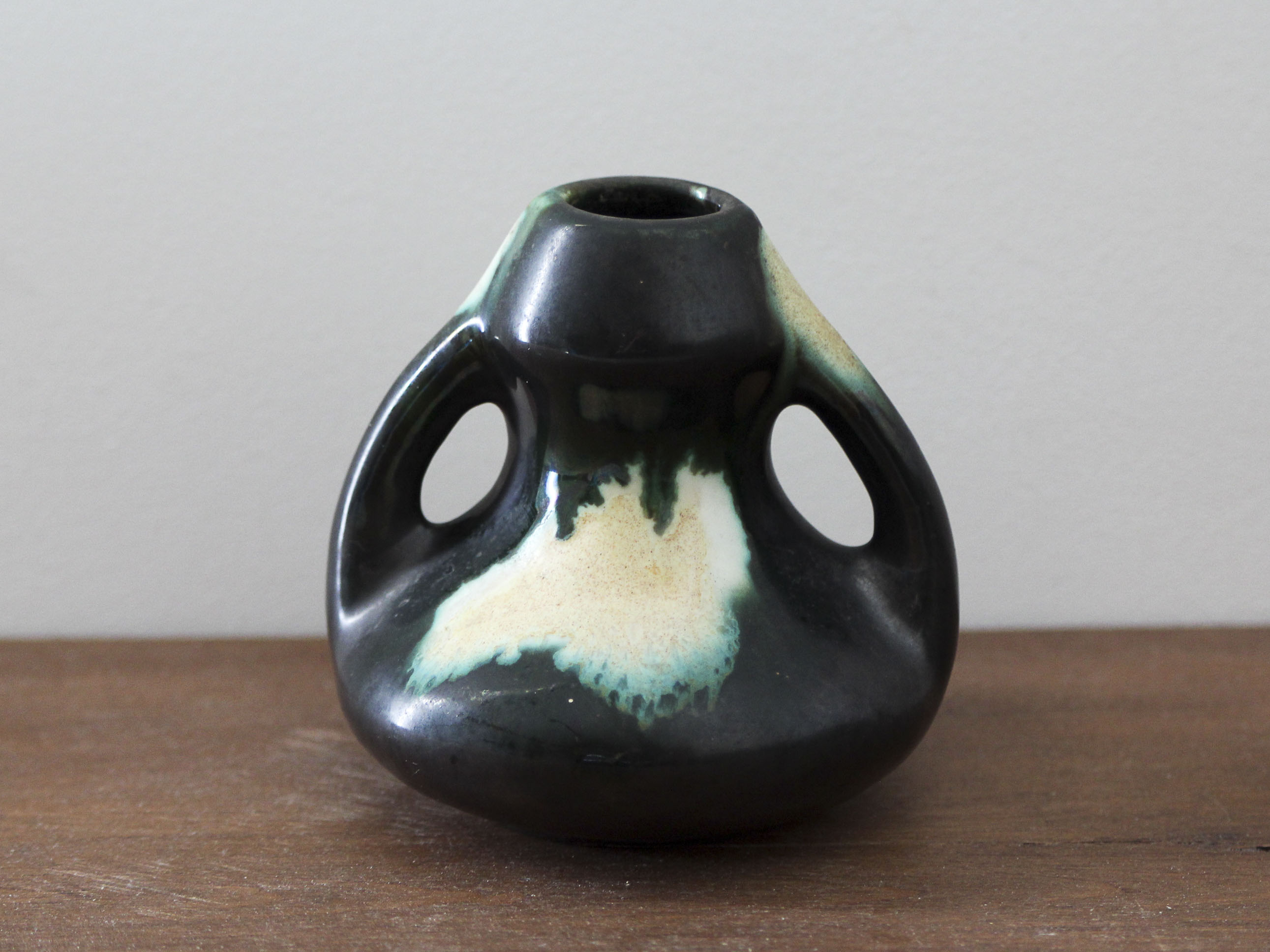 Double handle vase Thulin Belgium