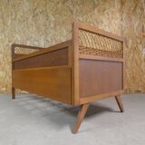 Lit en rotin et bois pieds compas enfant vintage