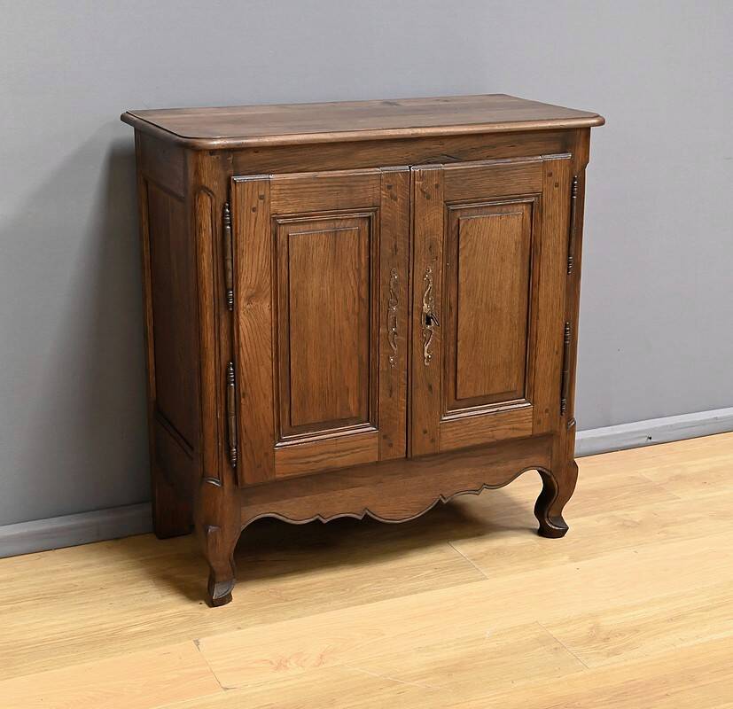 Solid oak sideboard, Louis XV style – Mid-19th century