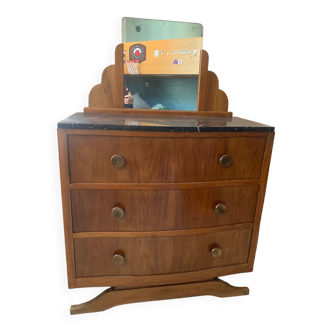 Chest of drawers