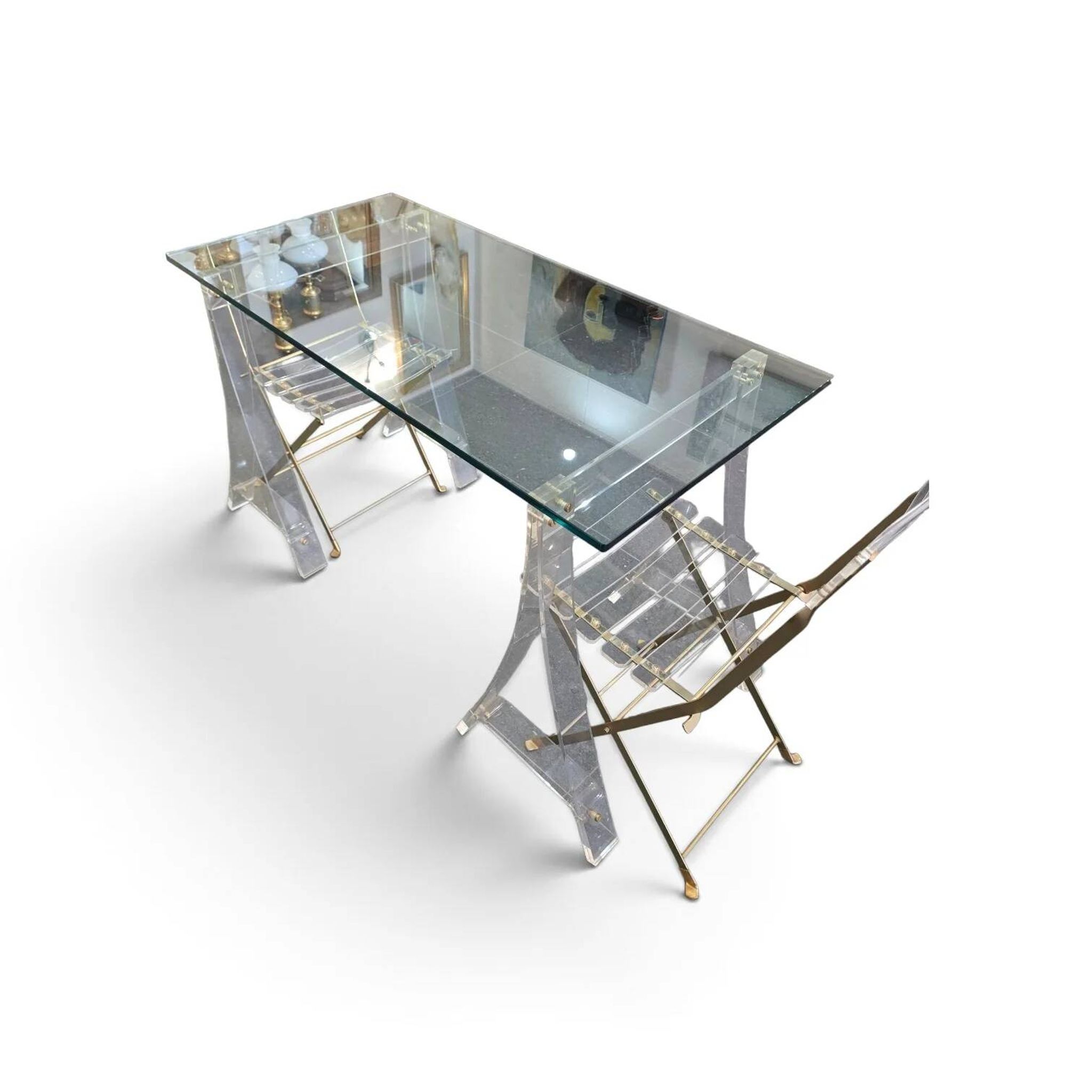 Marais International – Table and 2 chairs "The Invisibles by Marais"