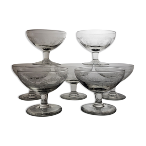 Set de 7 coupes à champagne