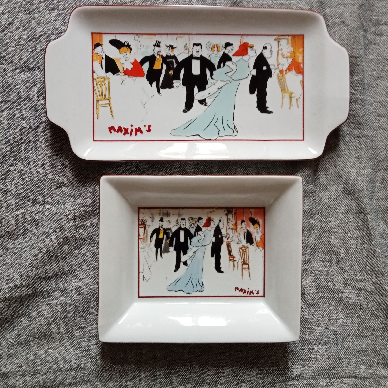 Maxim's empty pocket and dish