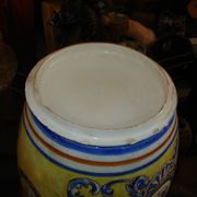 Late 19th century earthenware liquid reservoir