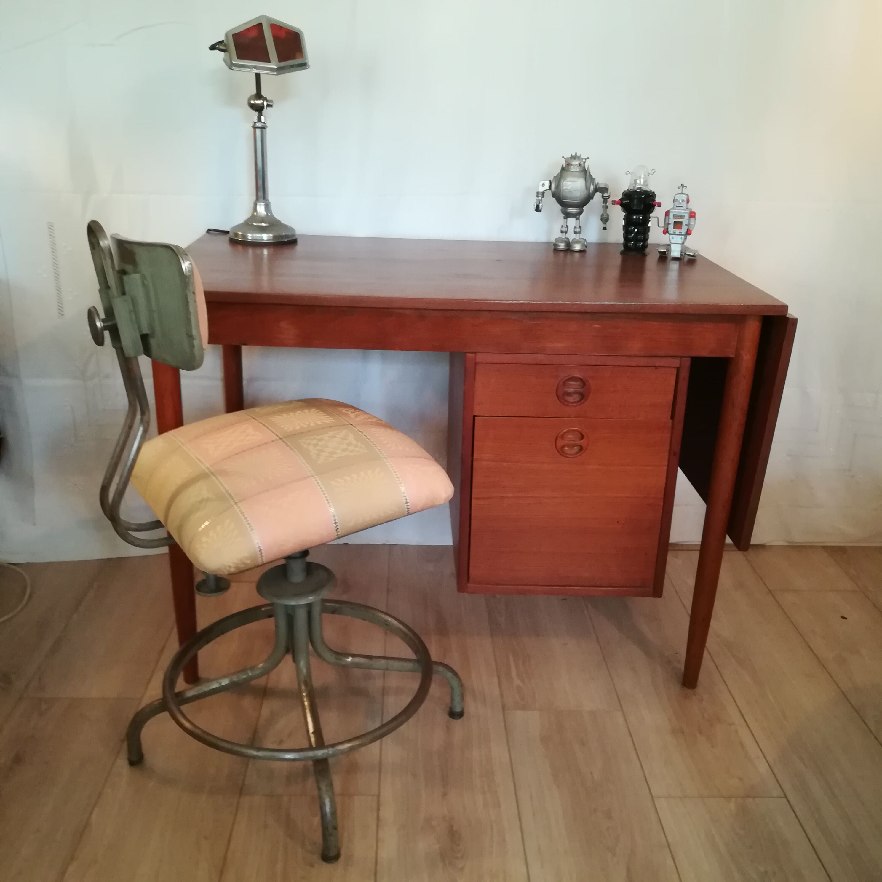 Scandinavian Office 60's