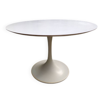 Table vintage pied tulipe