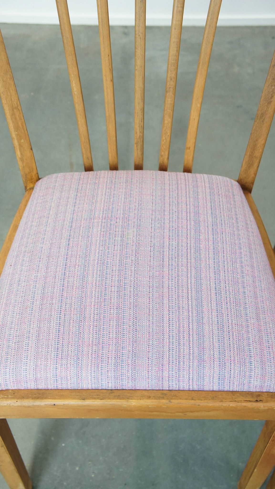 Set of 4 vintage Danish design dining chairs from the 1970s with light purple fabric seats