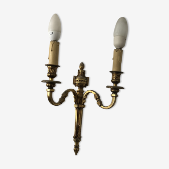 Neo-classical bronze wall lamp