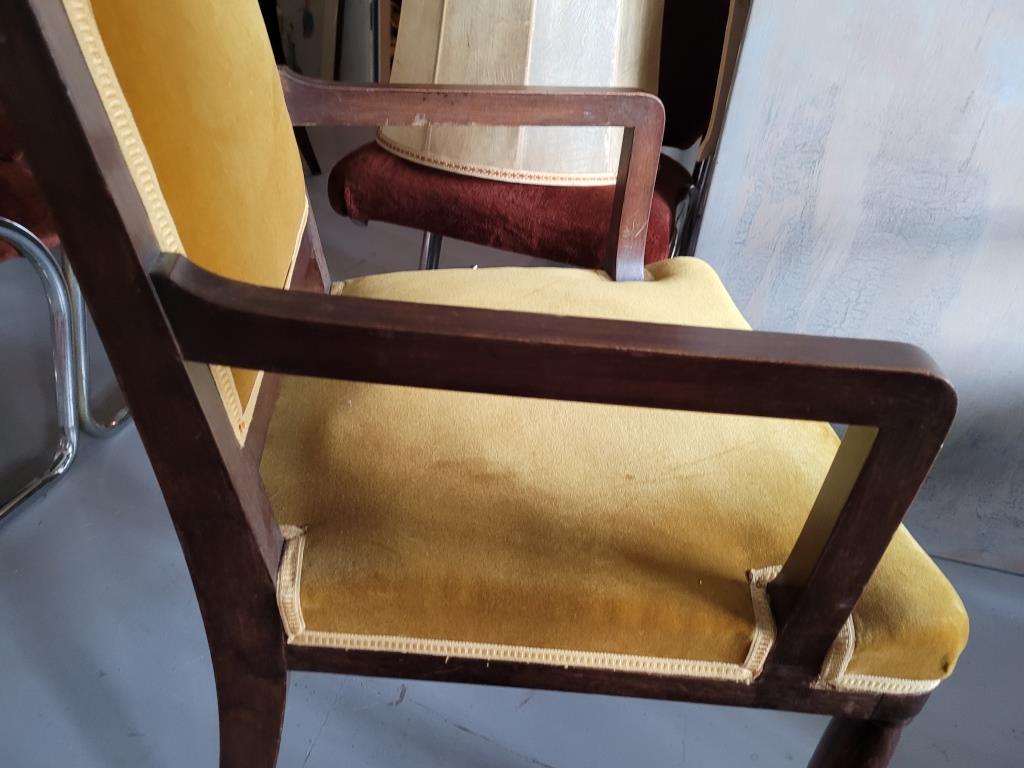 Wide and comfortable bridge chair
