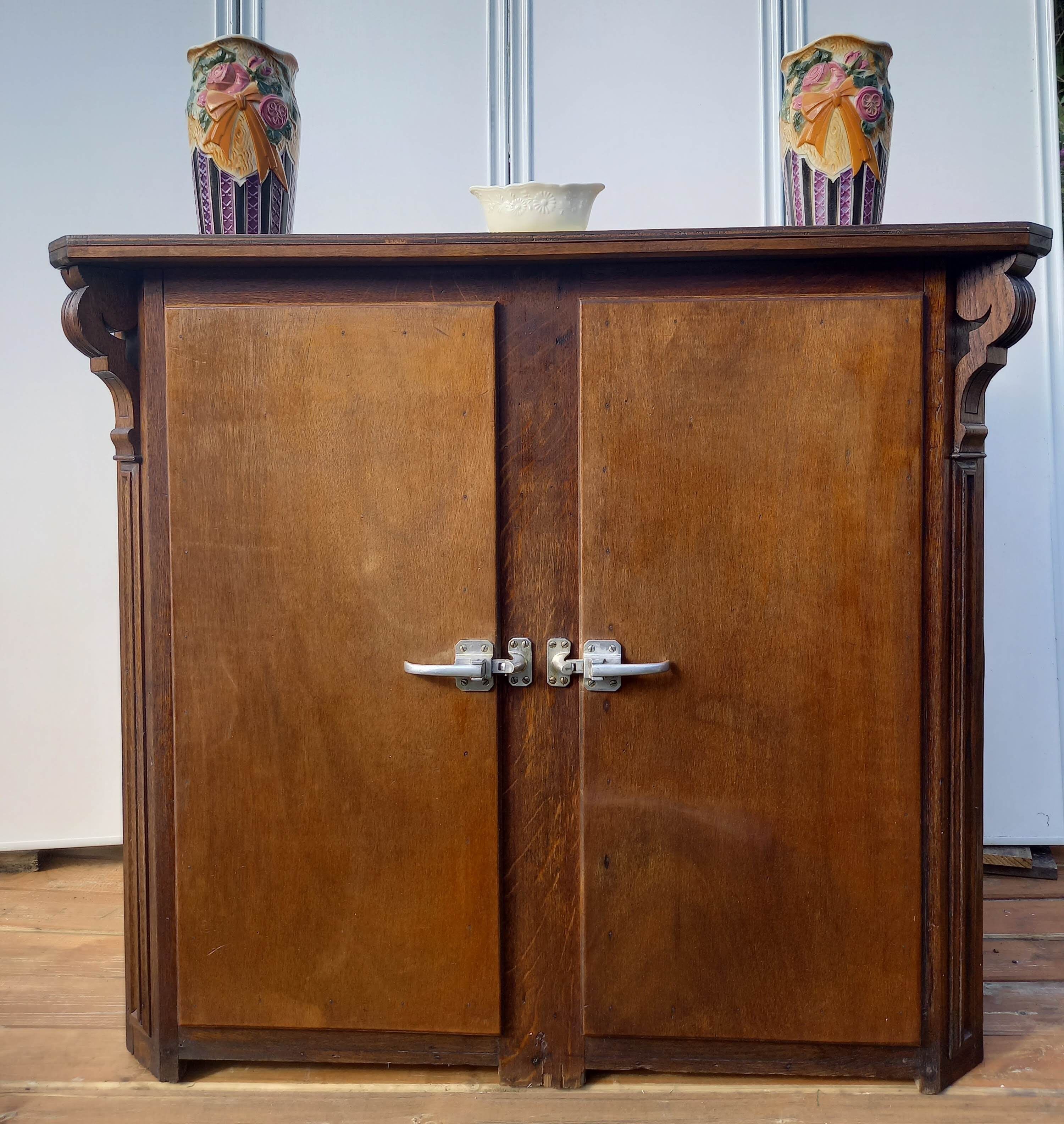Ice cream parlour furniture