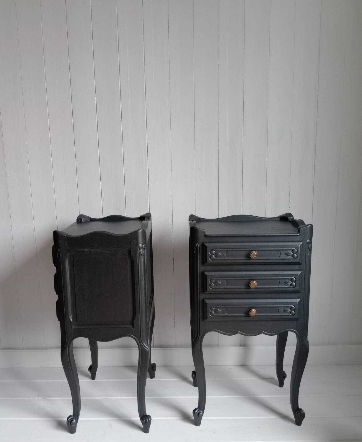 Paire de tables de chevet