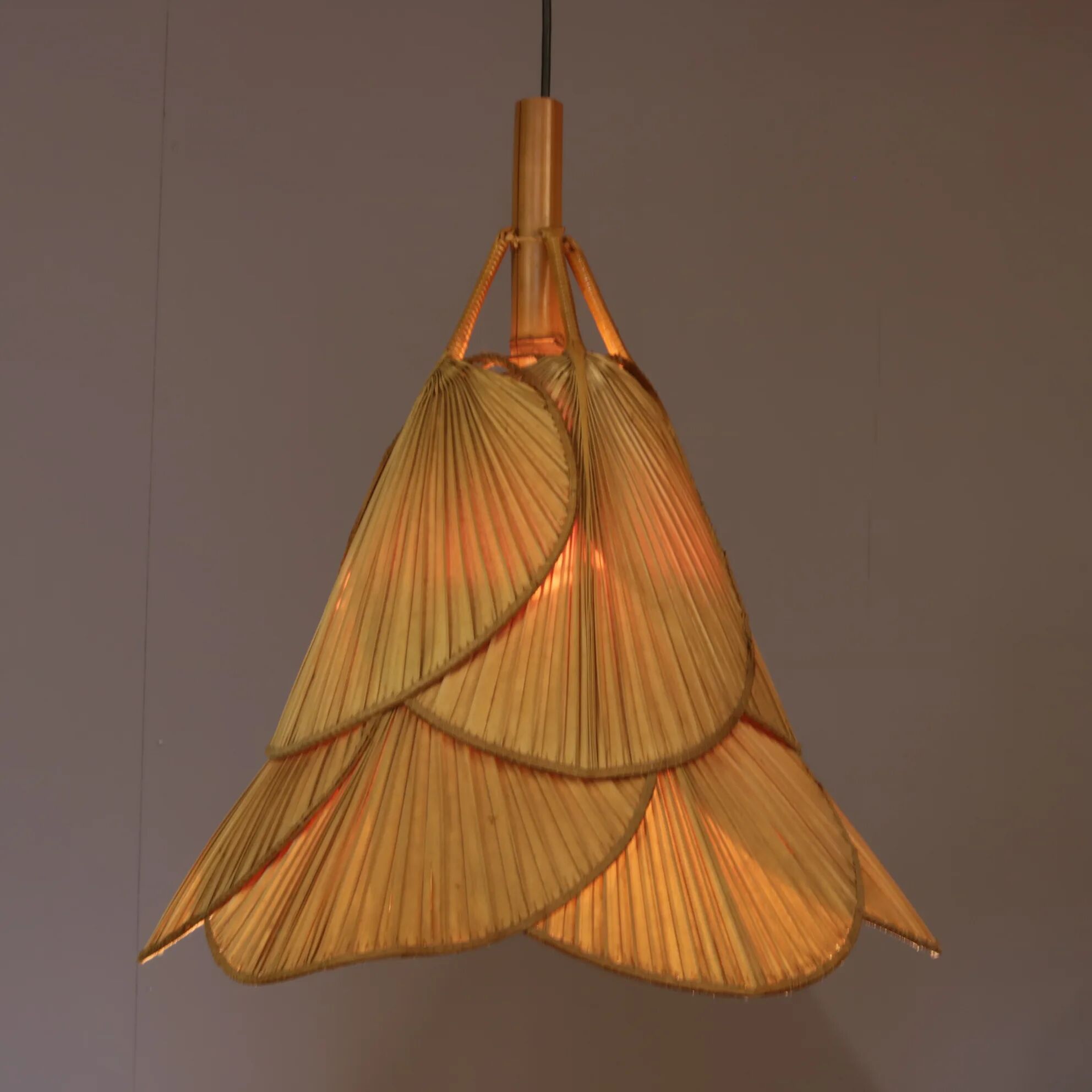 "Uchiwa" suspension in the style of Ingo Maurer, Germany 1970