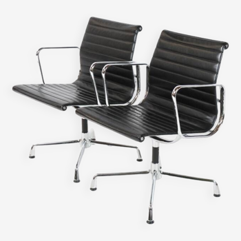 Chaise EA 107 de Charles & Ray Eames pour Vitra 1990