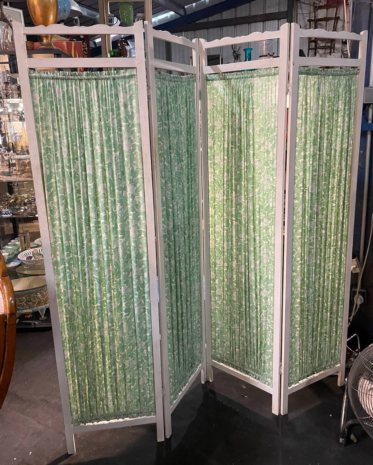 Vintage 1950s screen