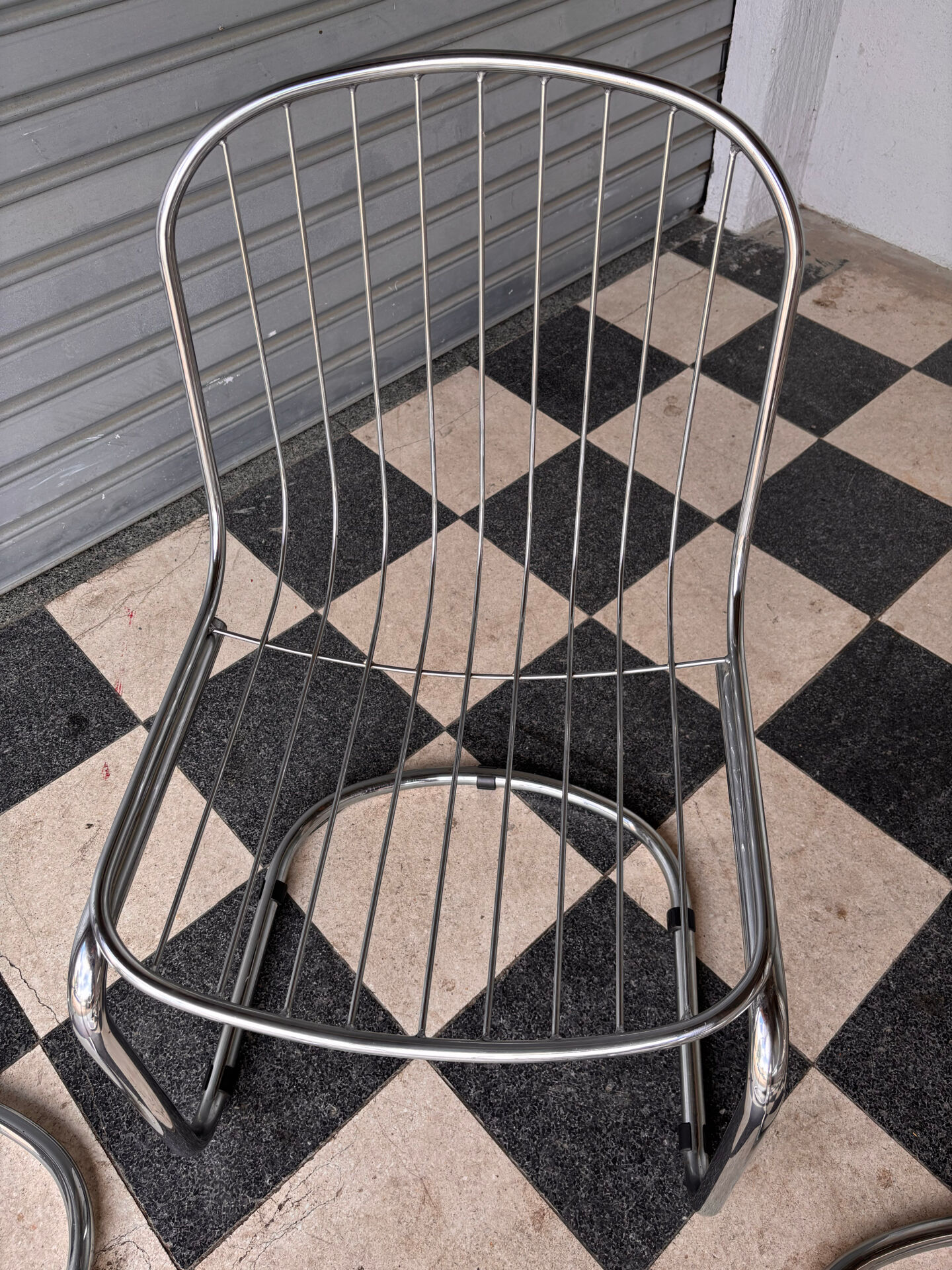 Chaises italiennes seventies