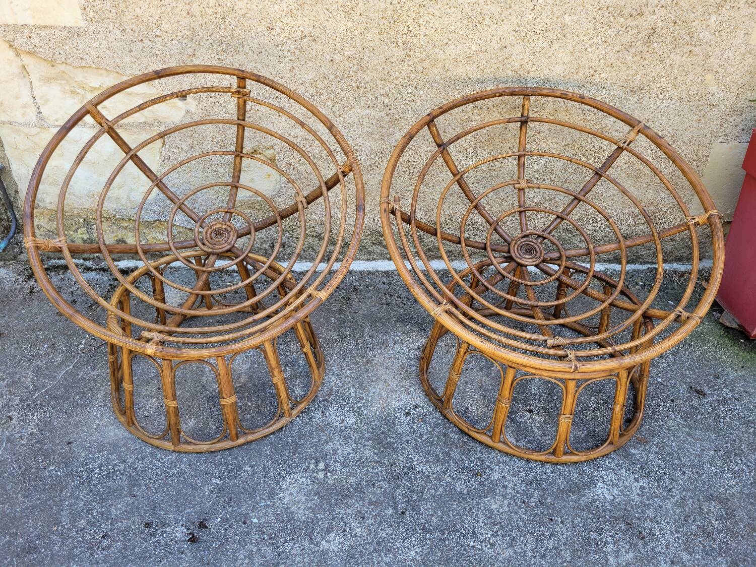 Pair of rattan armchairs or love seats from the 70s