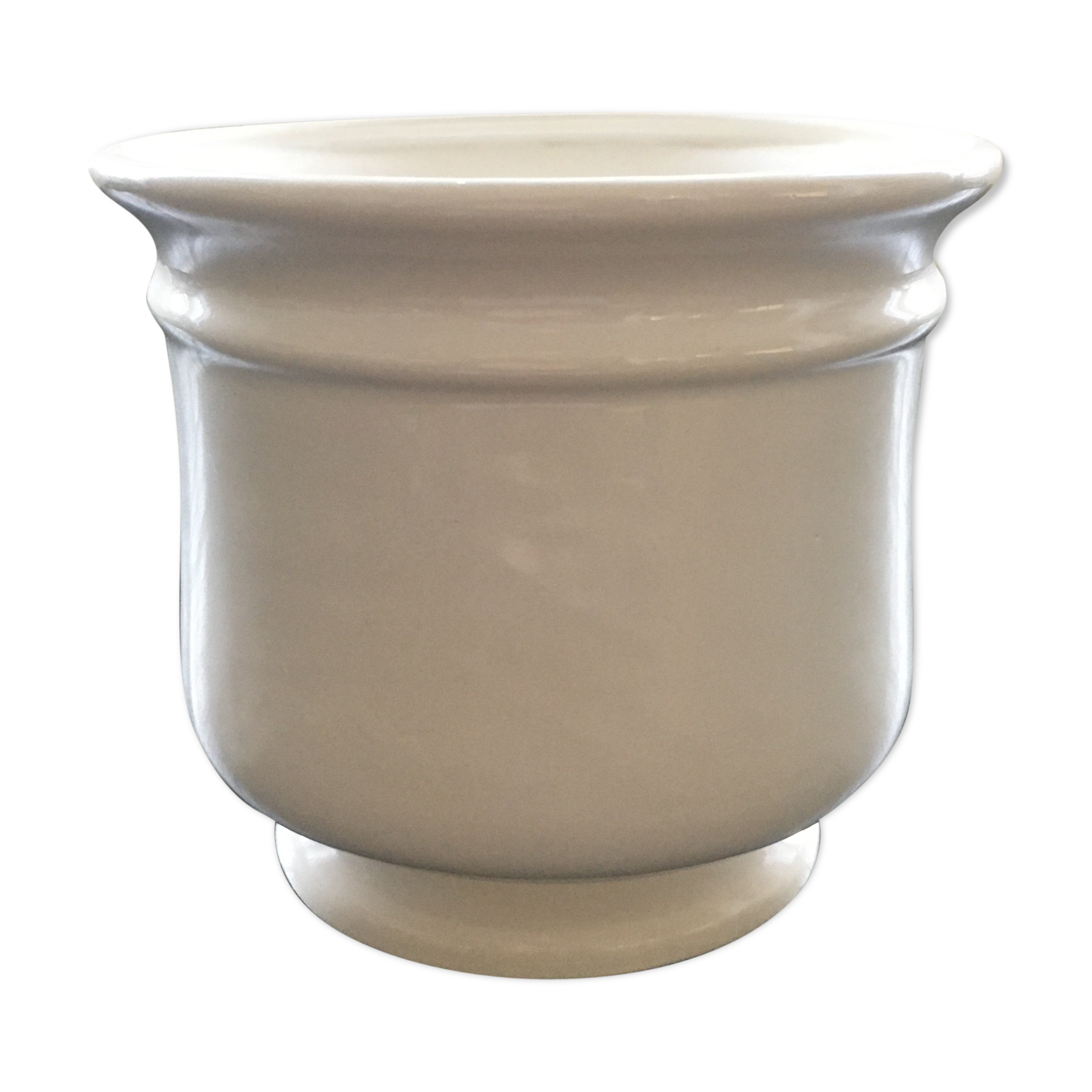 Classic white pot cover