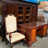 Neo-renaissance style office