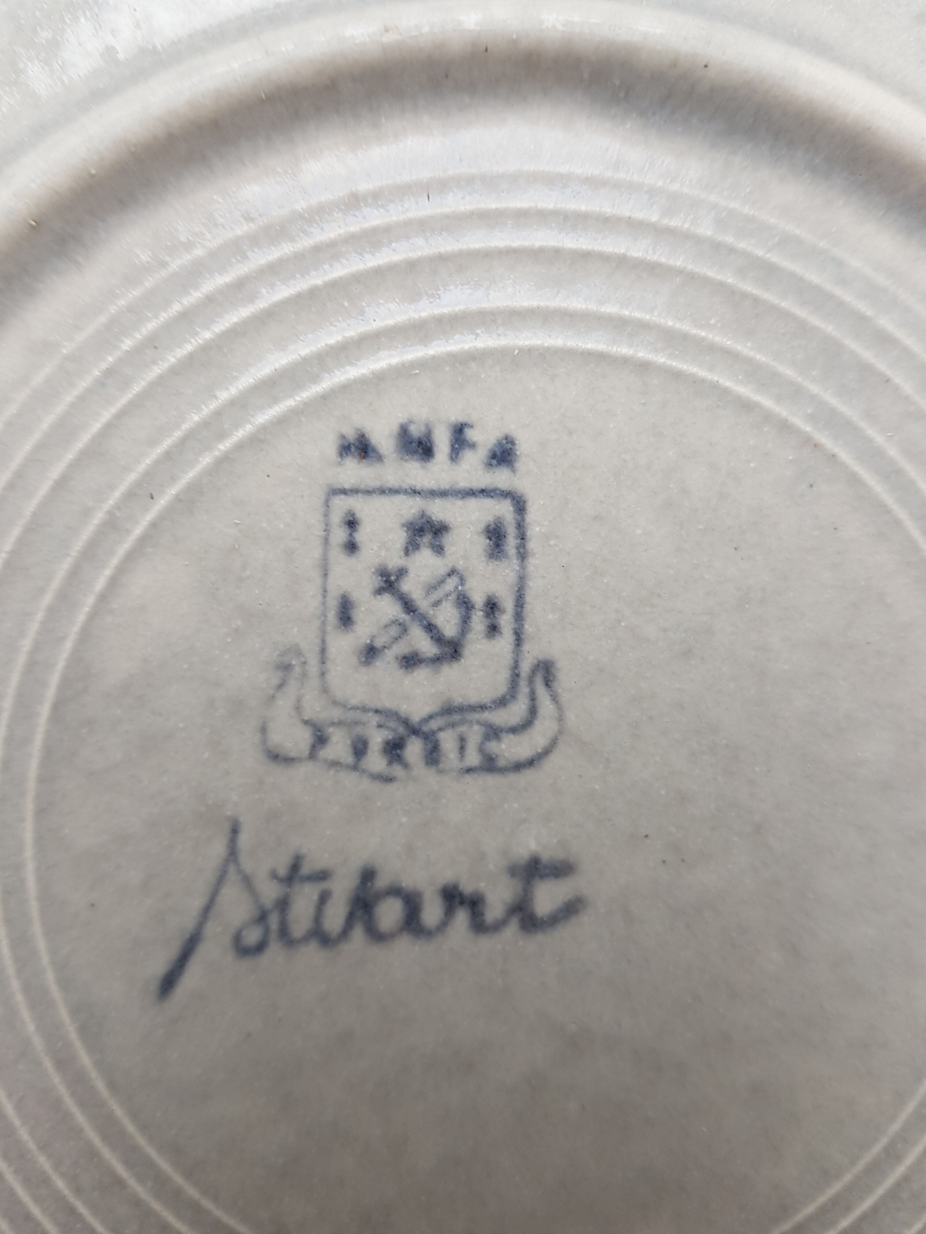 Breton plates with dish