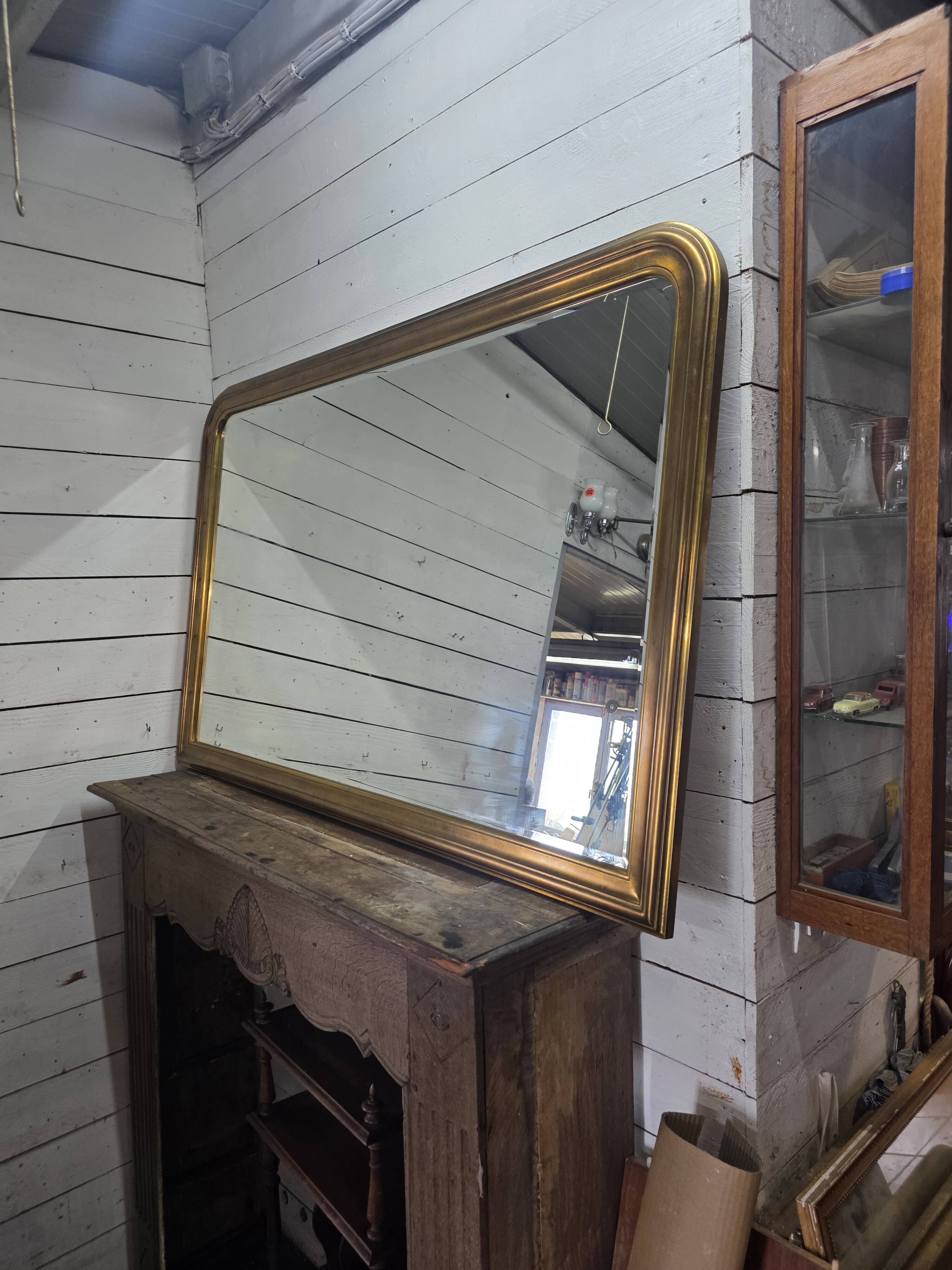 Louis Philippe style gilded mirror, mid-20th century, bevelled mirror.