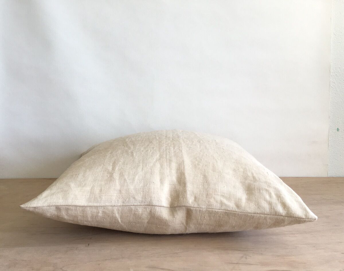 Housse de coussin tissu ancien