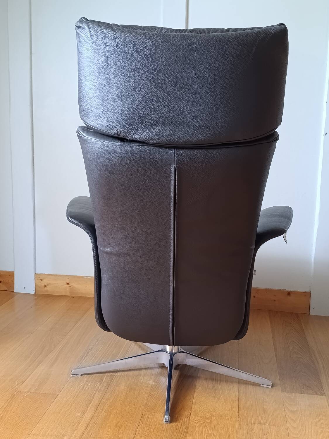 Fauteuil cuir relax Hjort Knudsen gris anthracite