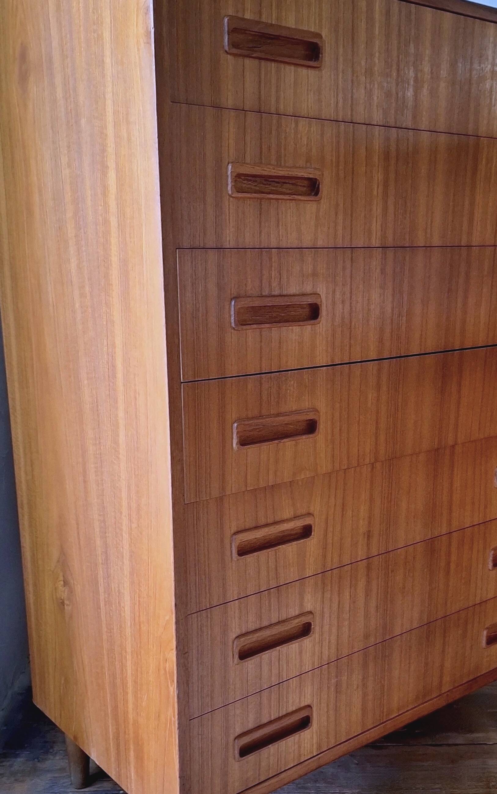Danish teak chest of 7 drawers by Borge Dam, 1960s