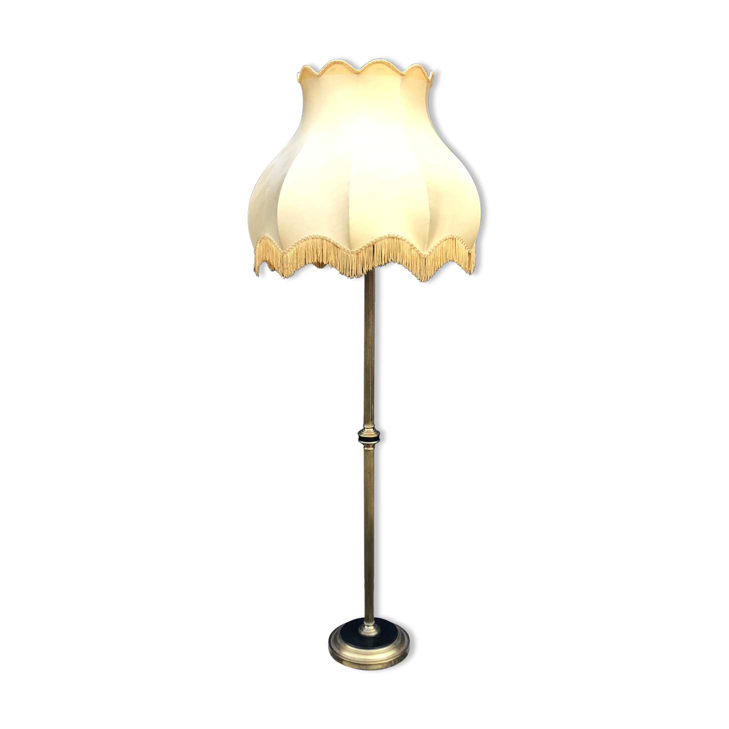 Floor lamp