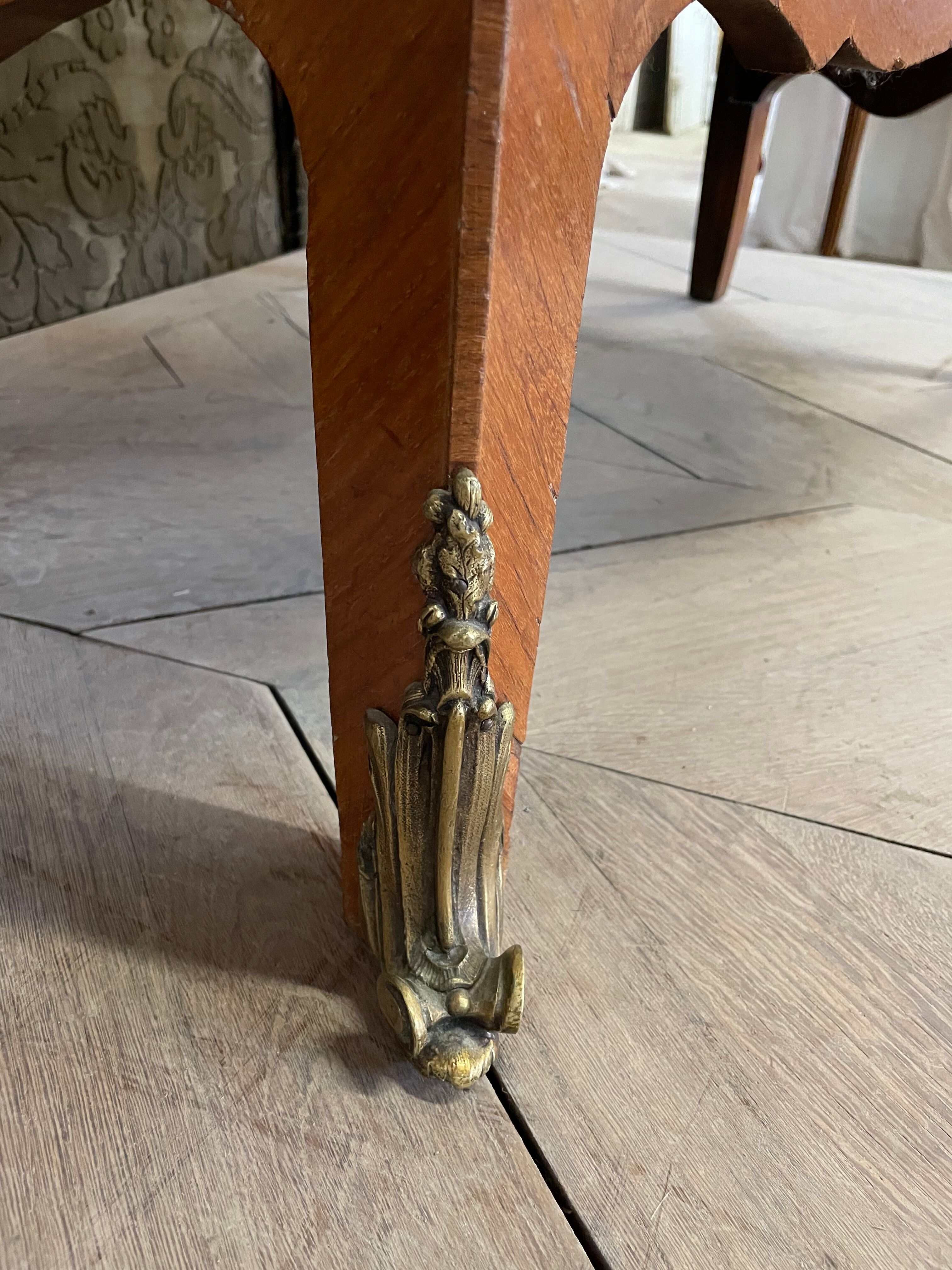 Louis XV style chest of drawers in marquetry
