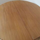 Mr. Gascoin's alvéole, round table