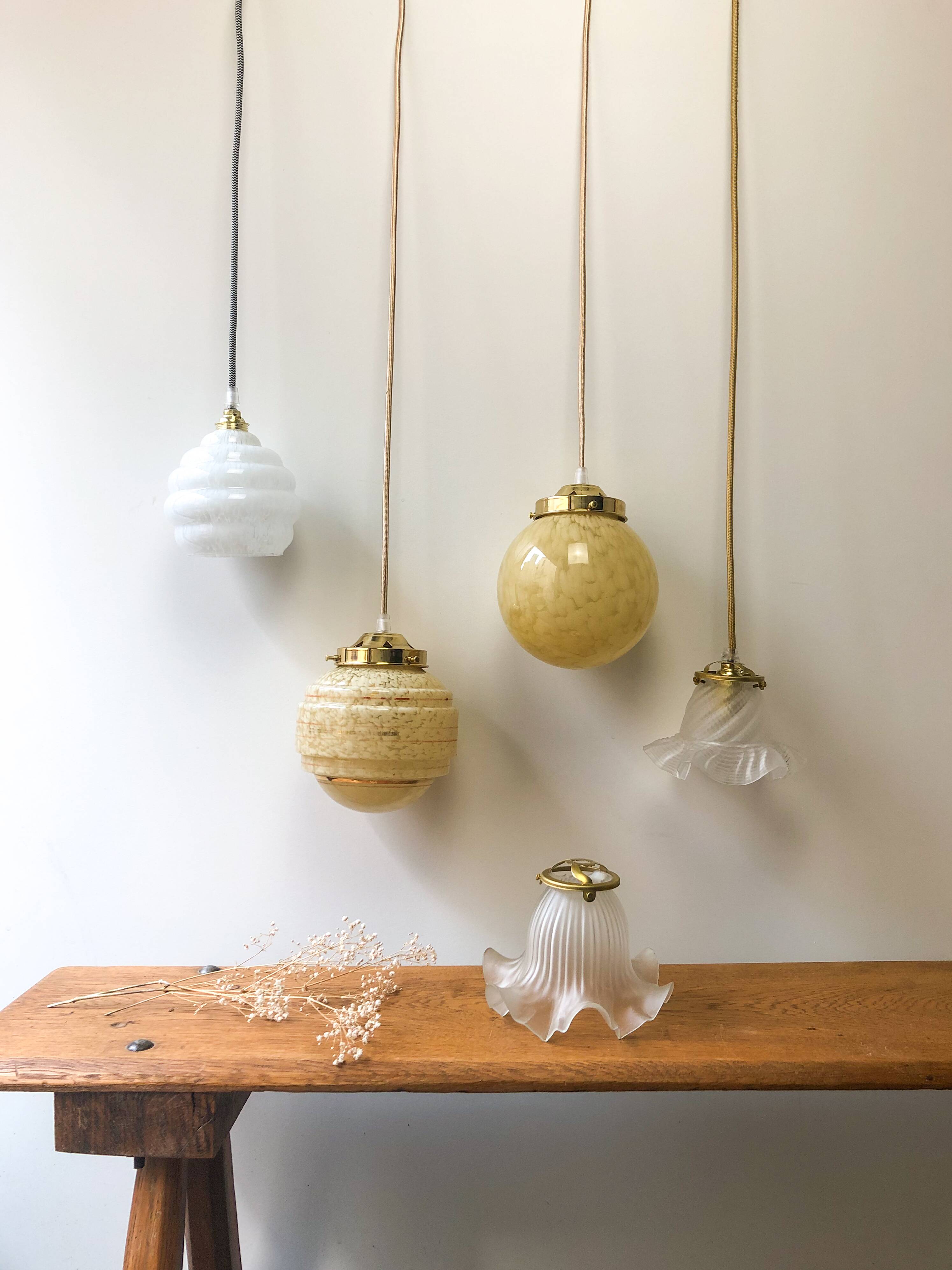 White Clichy Opaline Walkman