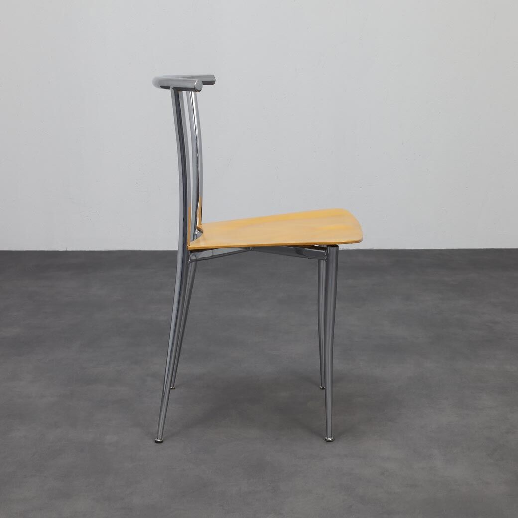 Ensemble rare de 4 chaises de salle à manger postmodernes par Segis, Italie, années 1990.