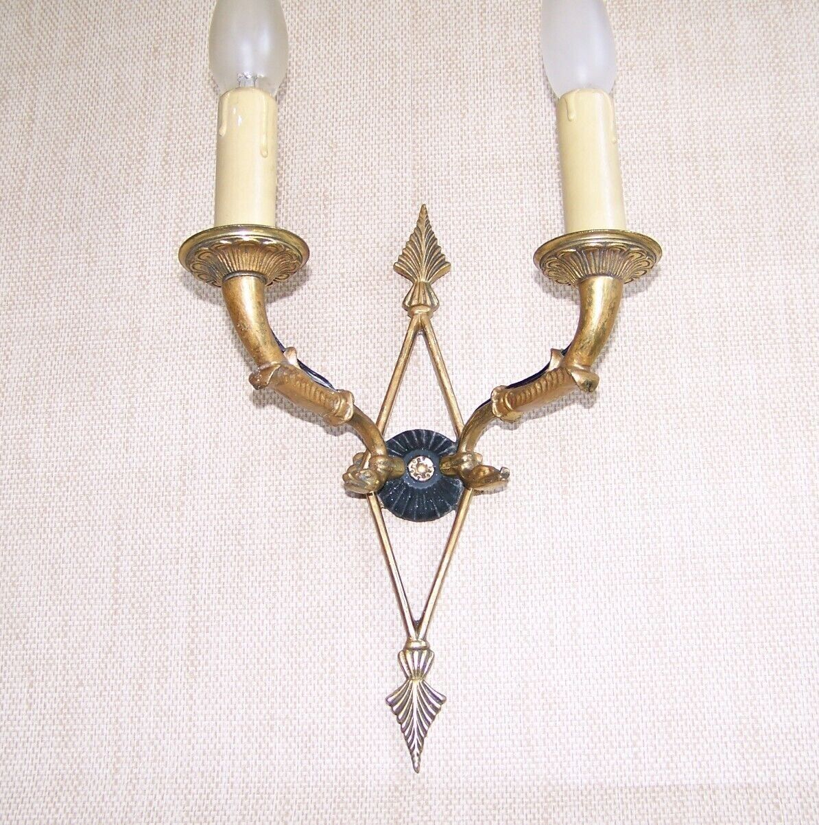 French antique bronze double Empire wall sconce with arrow and swan detail 4317.