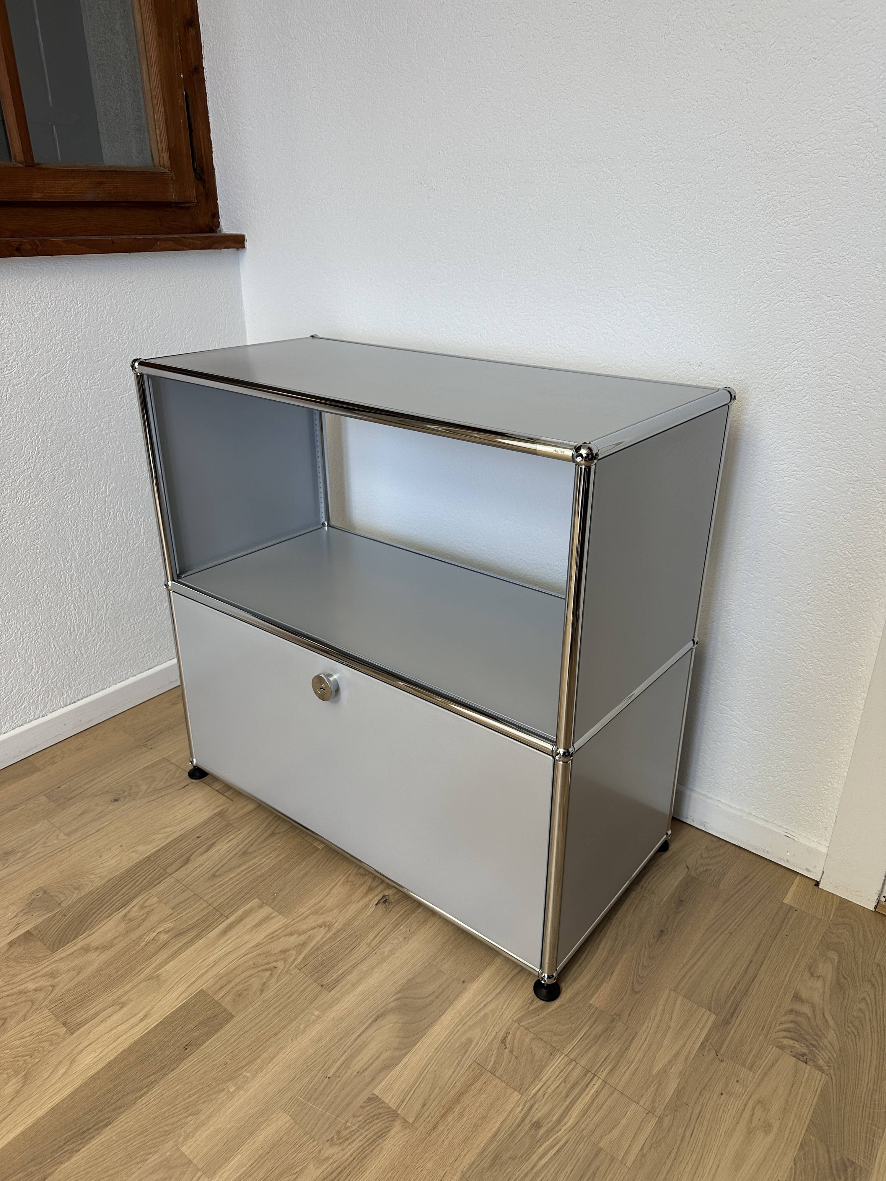 USM Haller Chest of Drawers in Matte Silver